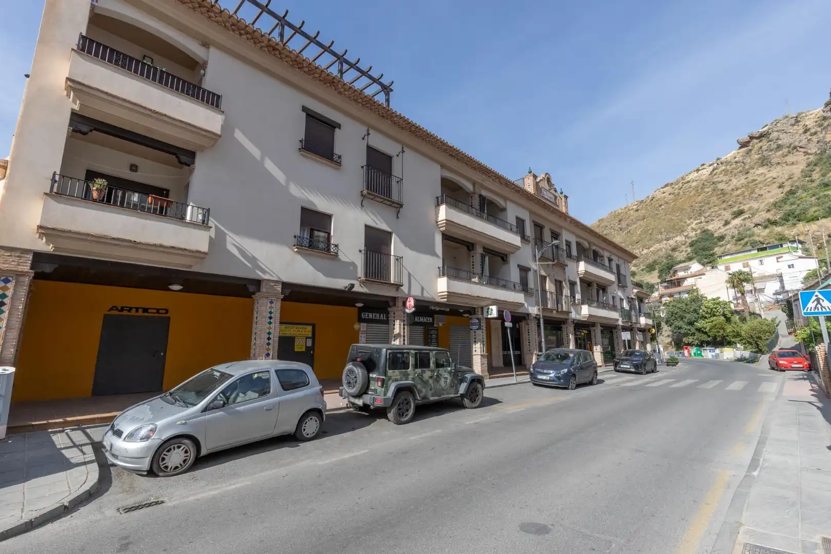 Exterior view of Flat for sale in Güéjar Sierra  with Air Conditioner, Heating and Terrace