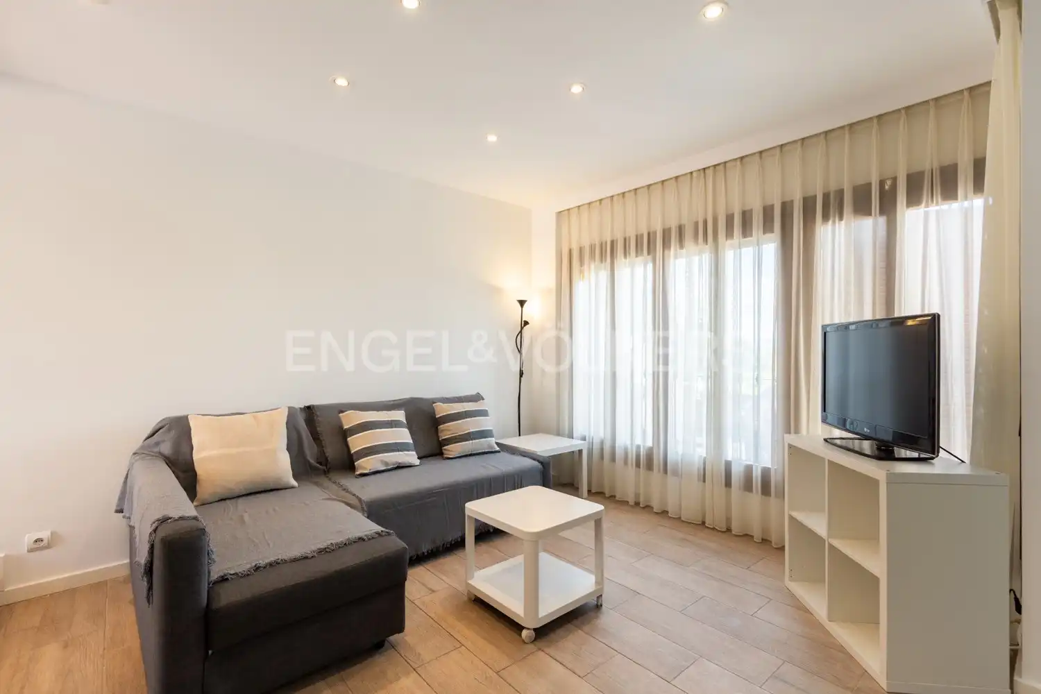Sala d'estar de Casa o xalet de lloguer en Valencia amb Aire condicionat, Calefacció i Jardí privat