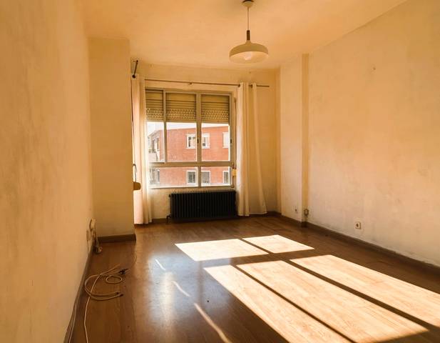 Piso en Venta en Carrer de Sant Fructuós en La Font de la Guatlla