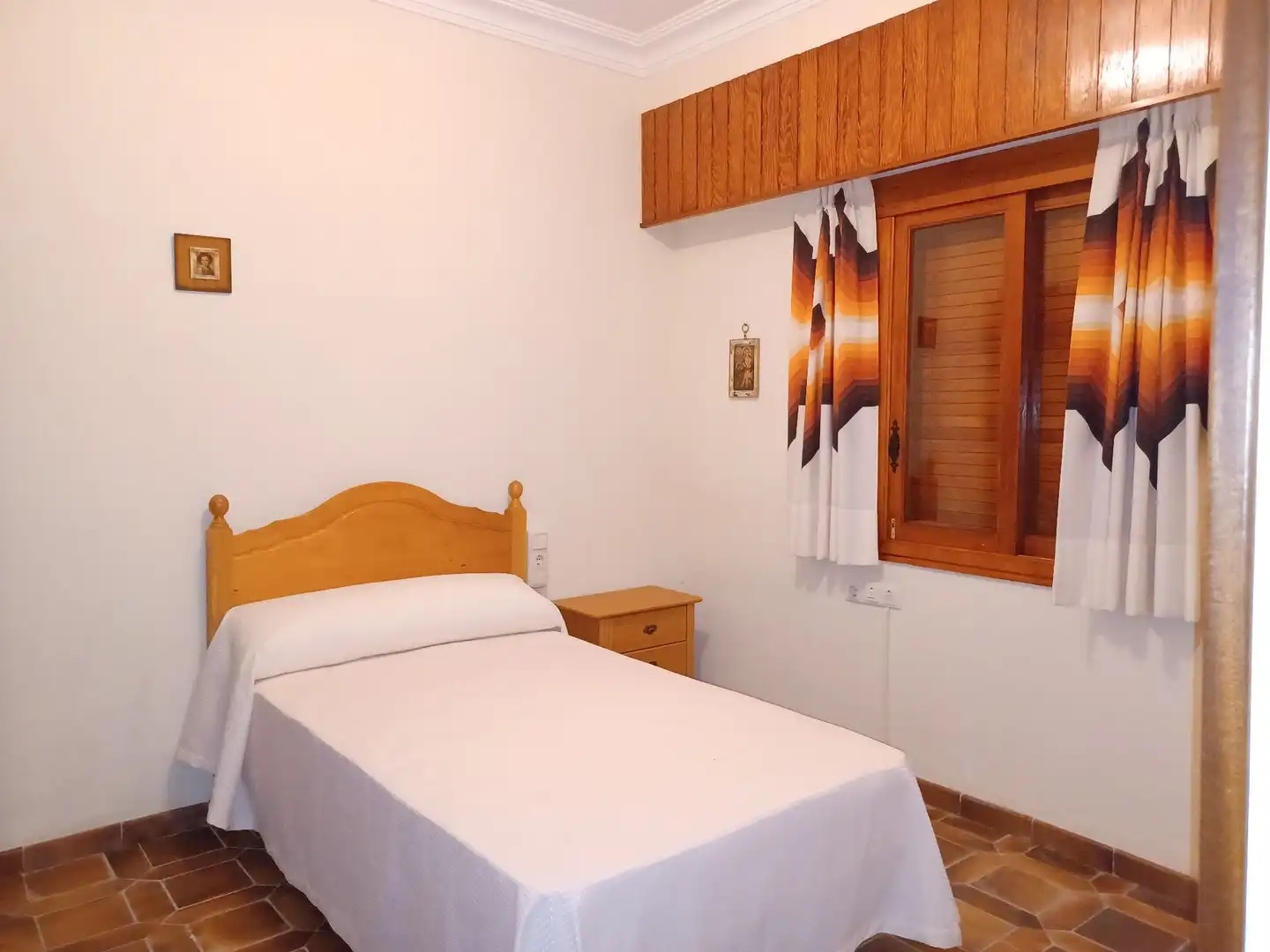 Bedroom of Houses for sale in Albaida  with Storage room and Swimming Pool