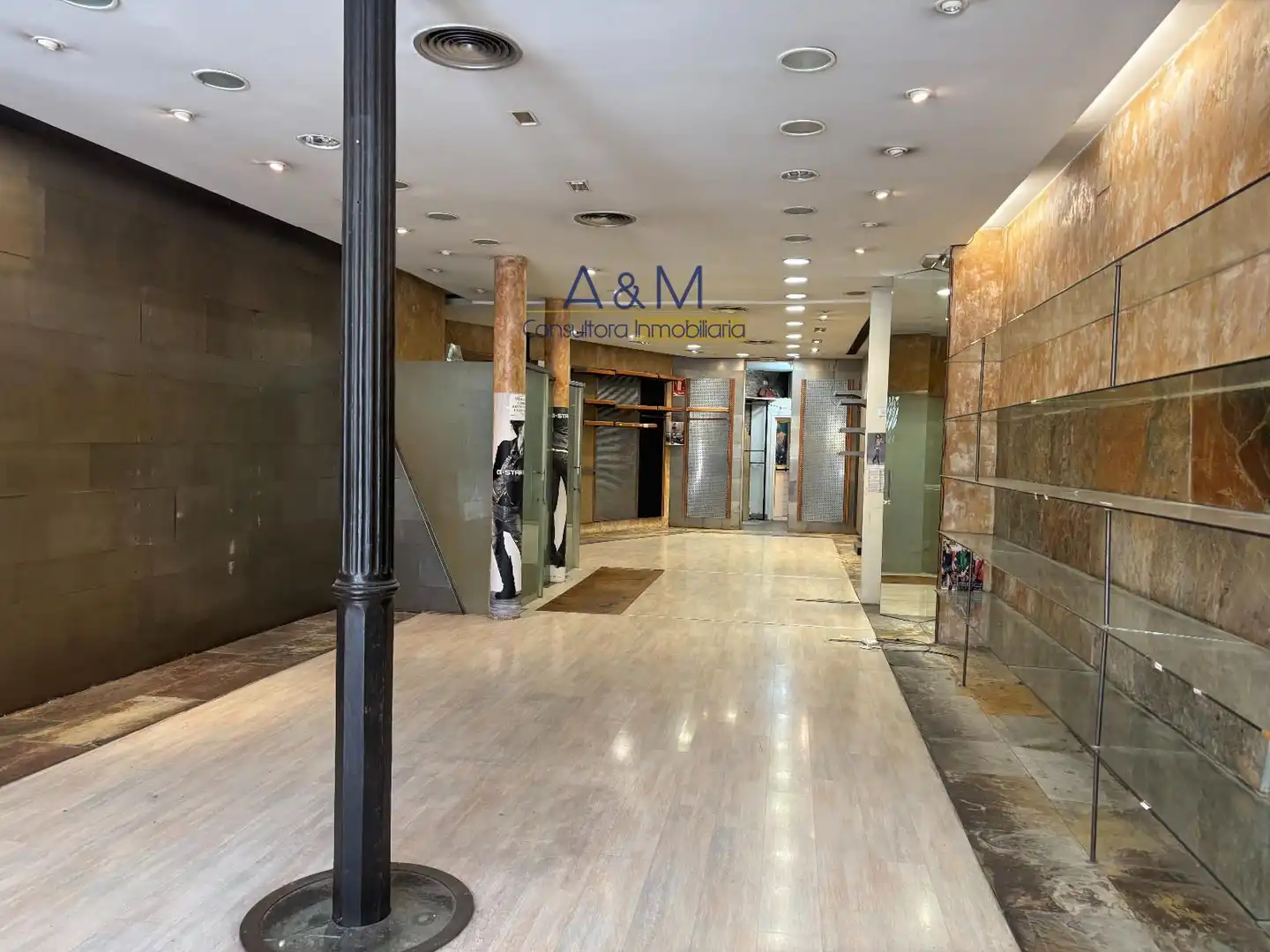 Local comercial en alquiler en Calle Menéndez, imagen 5