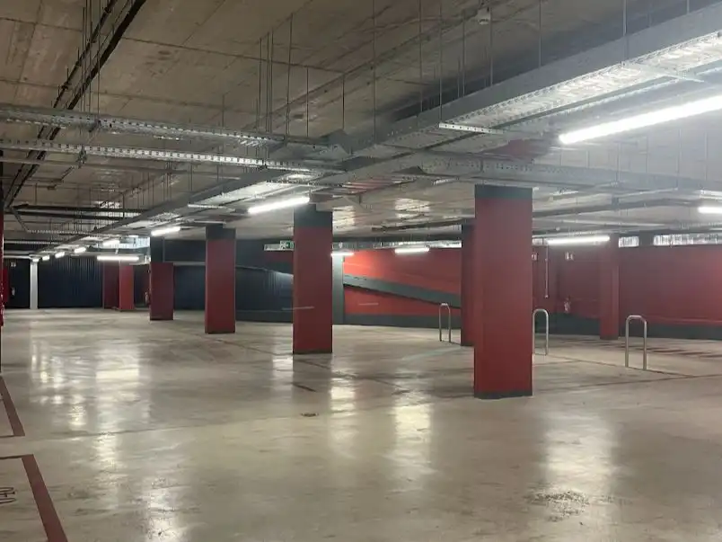 Garage for rent in Madrid