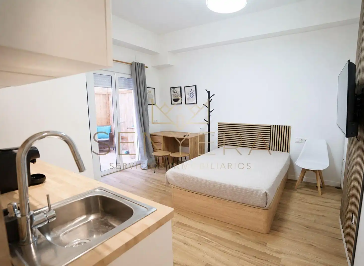 Habitación de Planta baja en venta en Valencia con Aire acondicionado y Terraza
