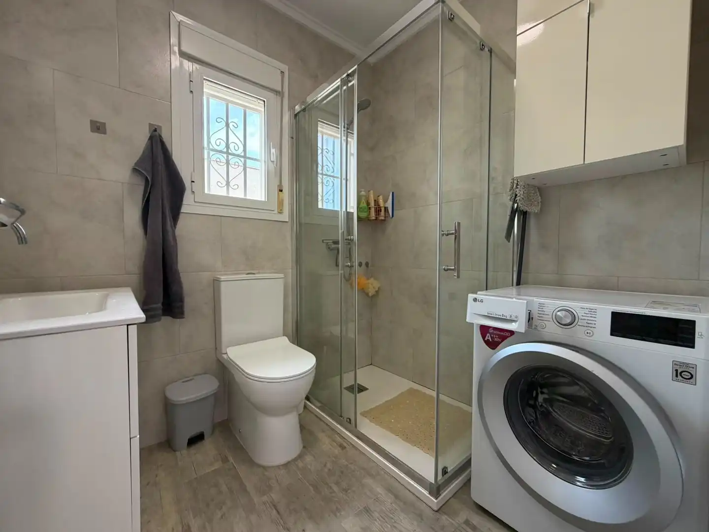 Bathroom of Houses for sale in Rojales  with Air Conditioner, Private garden and Terrace