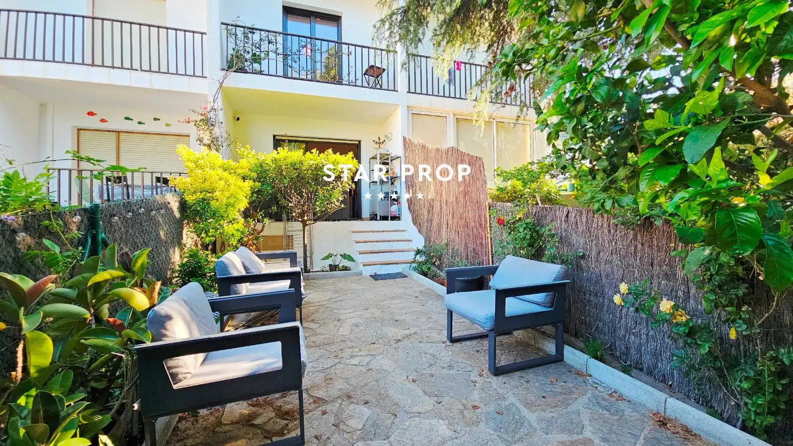 Terraza de Casa adosada en venta en Llançà con Terraza, Trastero y Amueblado