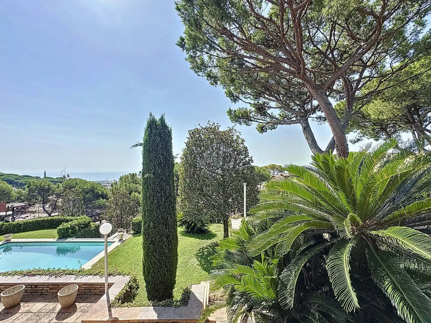 Garden of Houses for sale in Cabrils  with Air Conditioner, Heating and Terrace