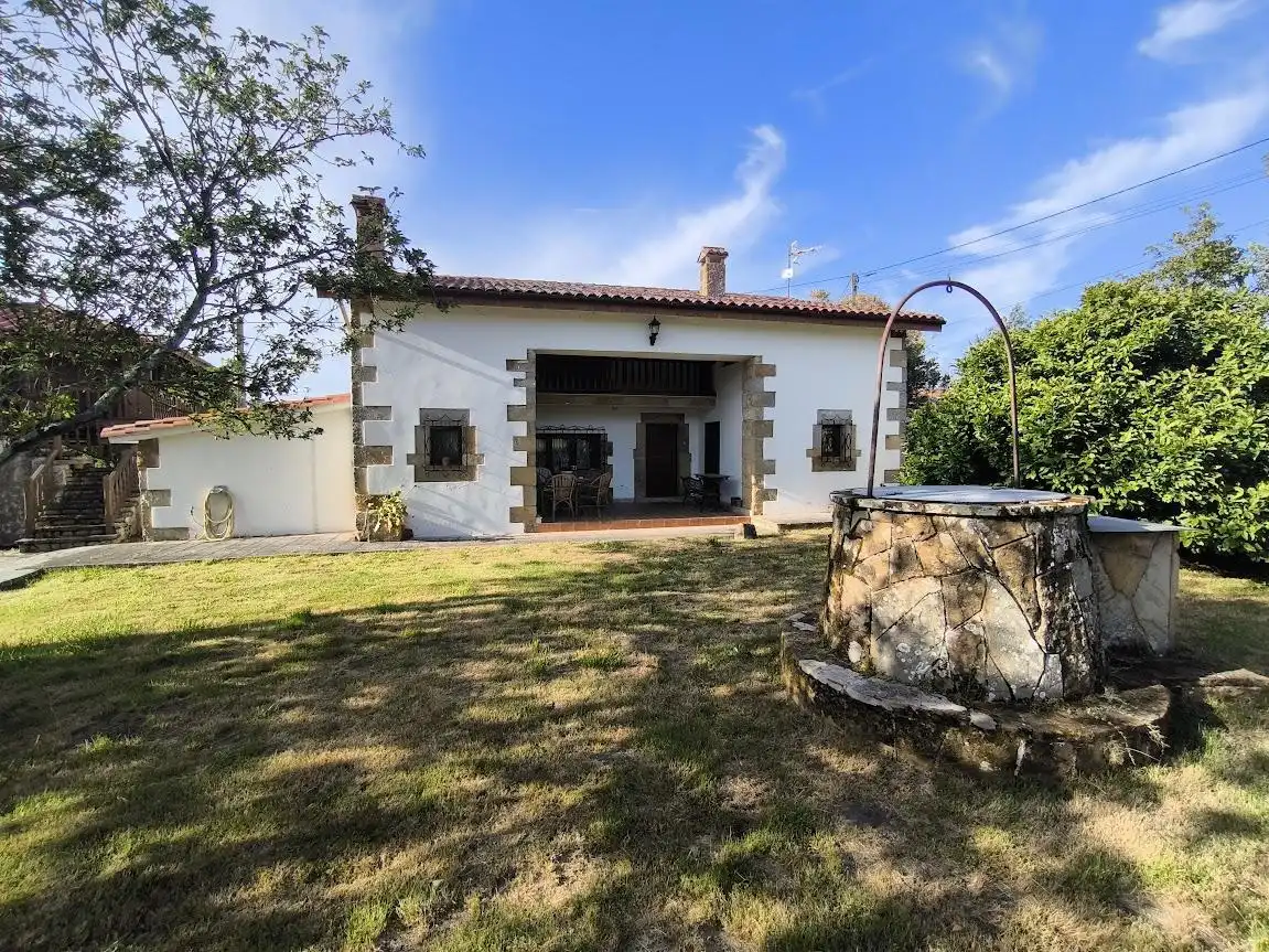 Vista exterior de Casa o chalet en venta en Villaviciosa con Calefacción y Trastero