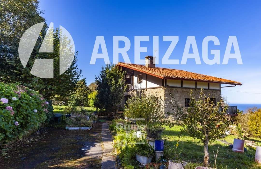 Jardí de Casa o xalet en venda en Donostia - San Sebastián  amb Calefacció, Jardí privat i Terrassa