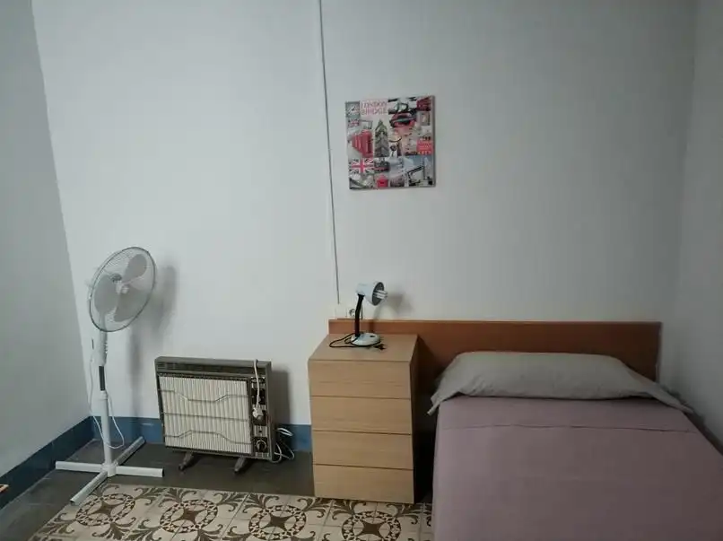 Bedroom of Buildings for sale in Castellón de la Plana / Castelló de la Plana