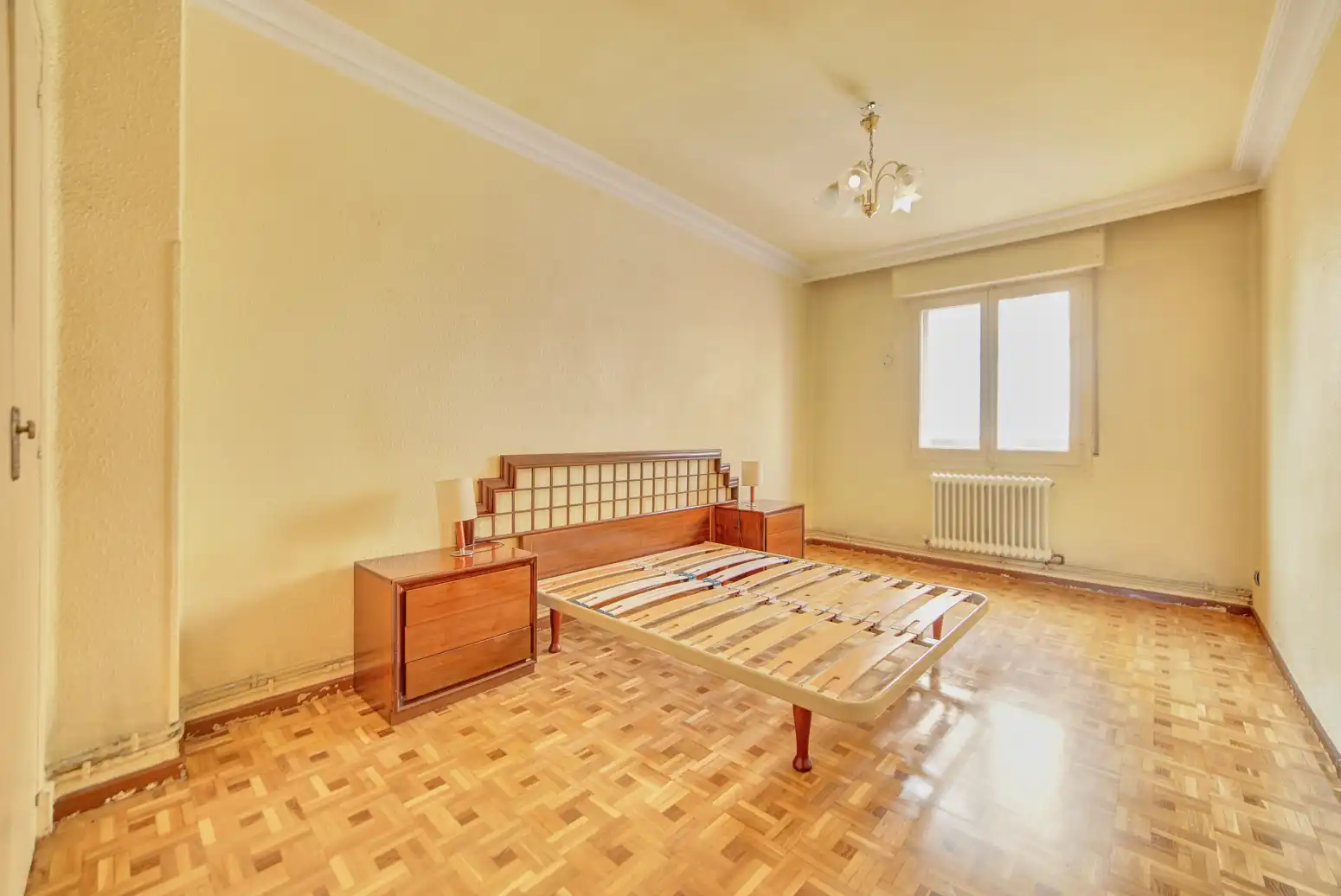 Dormitori de Pis en venda en  Pamplona / Iruña amb Calefacció, Parquet i Terrassa