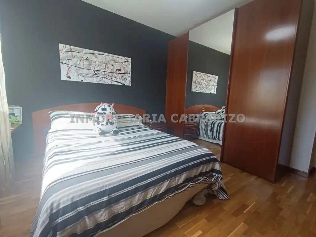 Habitación de Piso en venta en  Logroño con Calefacción, Parquet y Terraza