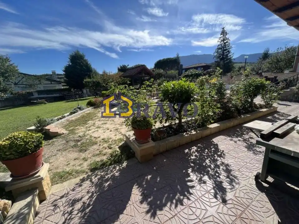 Vista exterior de Casa o chalet en venta en Valle de Mena con Calefacción, Jardín privado y Terraza