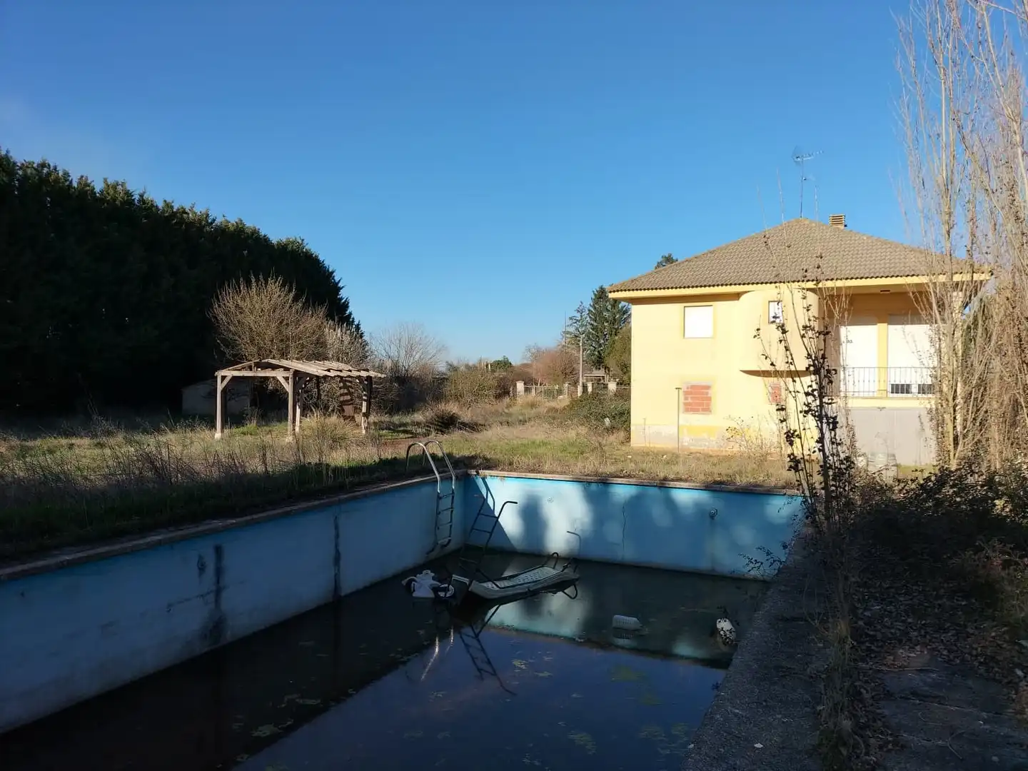 Piscina de Casa o xalet en venda en Grijota