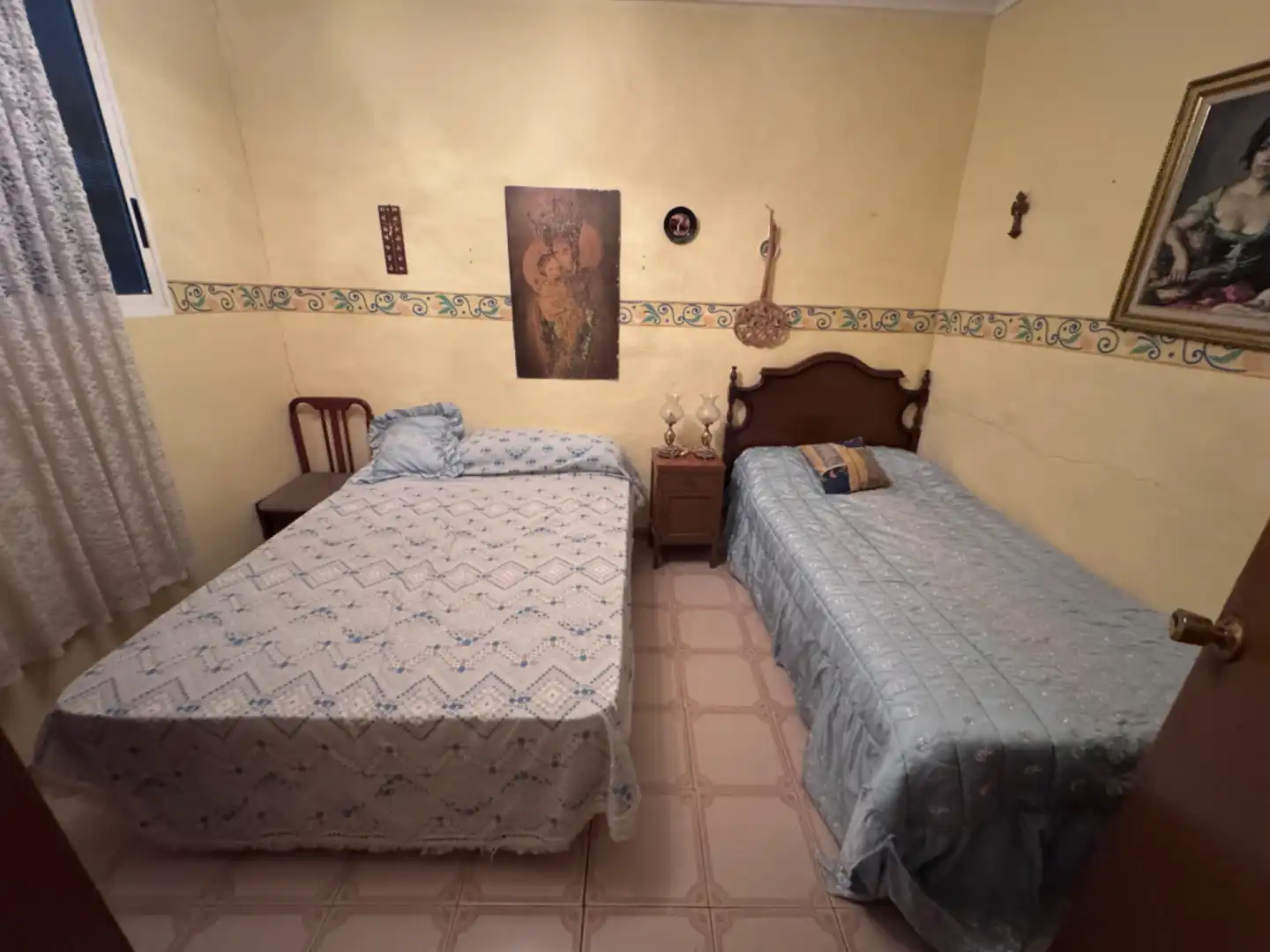 Habitación de Casa adosada en venta en Villena