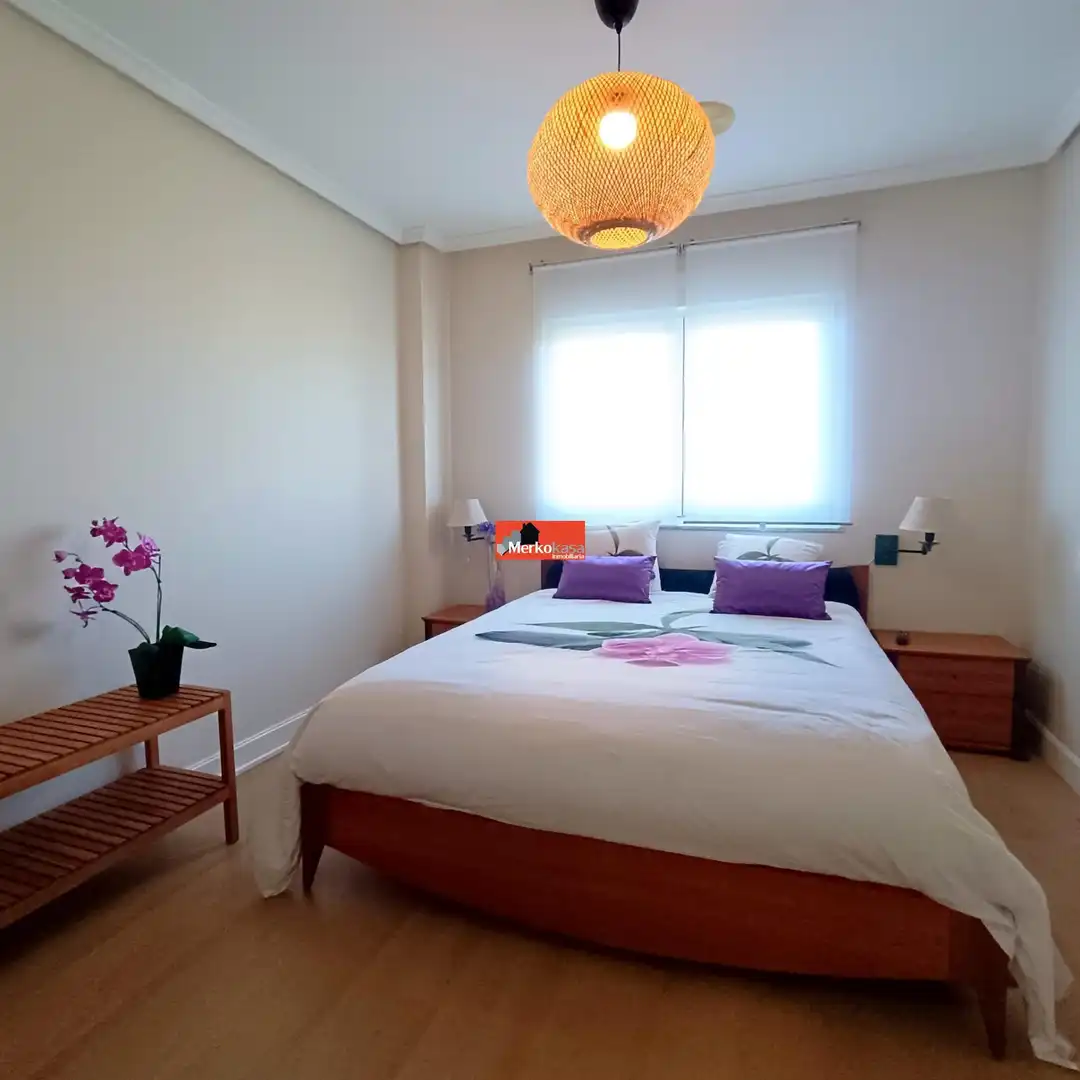 Habitación de Dúplex de alquiler en Lugo con Calefacción, Terraza y Trastero