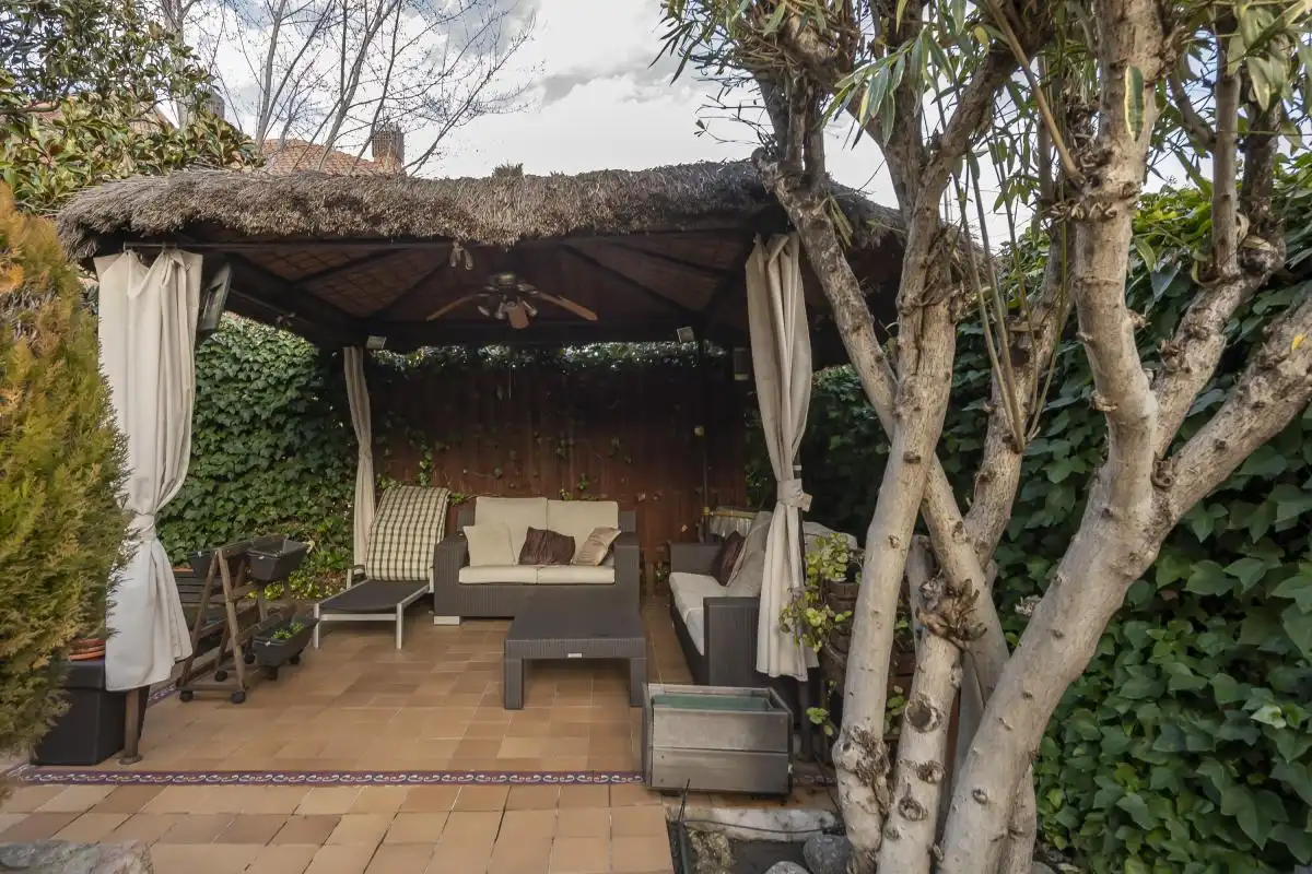 Terraza de Casa adosada en venta en Madrid con Aire acondicionado, Calefacción y Jardín privado
