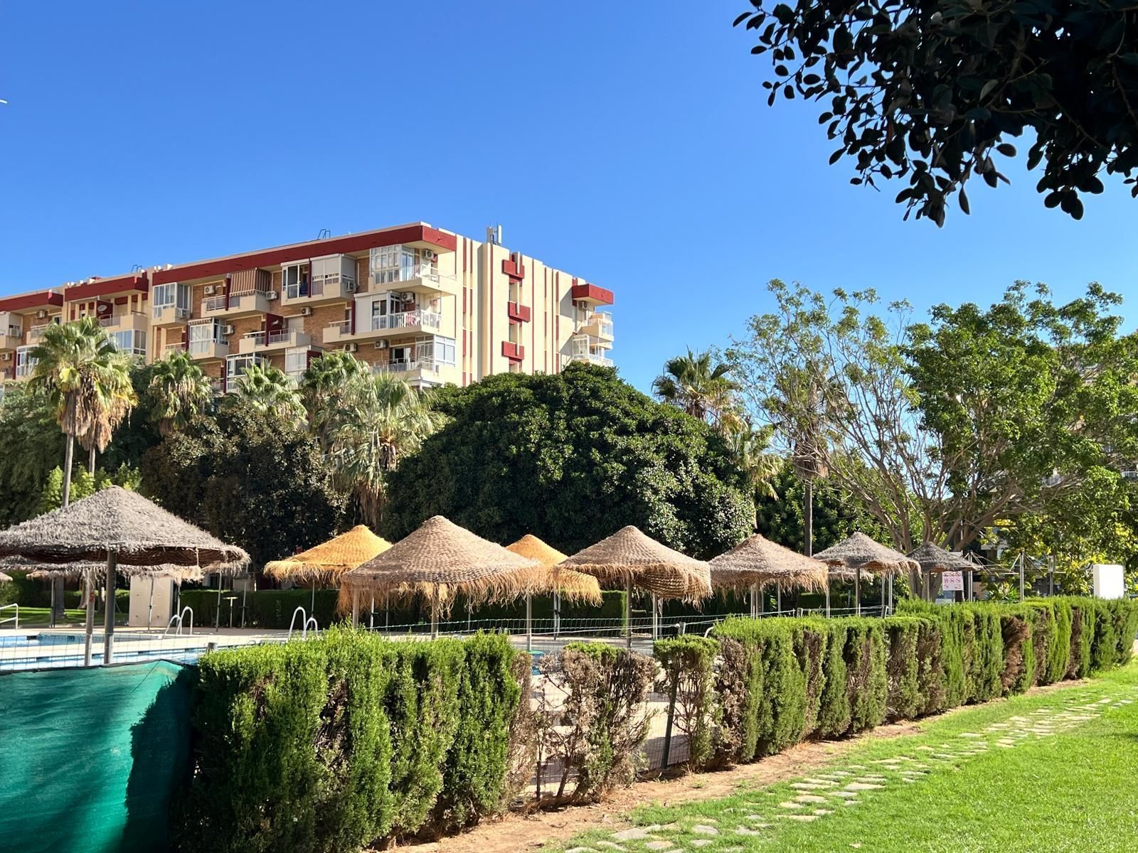 Vista exterior de Estudi en venda en Benalmádena amb Aire condicionat, Calefacció i Terrassa