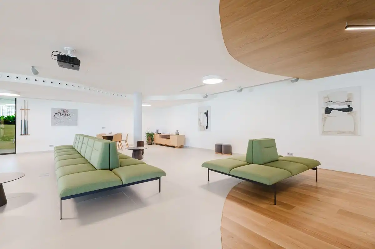Living room of Flat for sale in Fuengirola  with Air Conditioner, Heating and Terrace