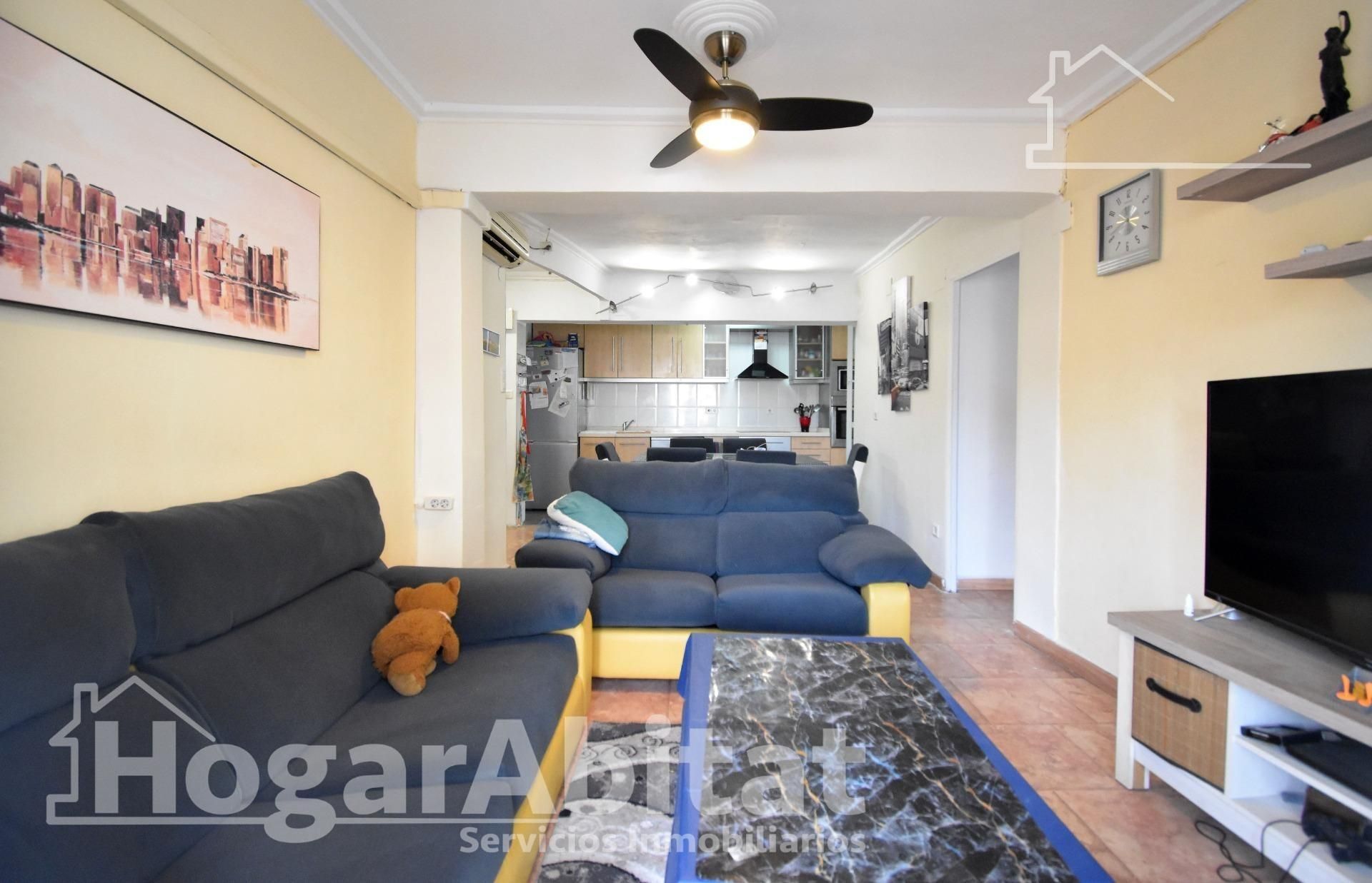 Sala d'estar de Pis en venda en Gandia amb Aire condicionat, Calefacció i Terrassa