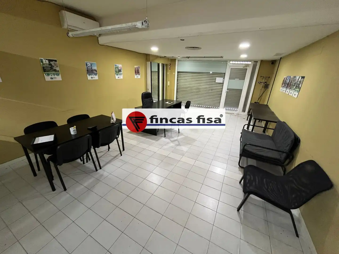 Local comercial en venda a Centre - Nucli Antic, imagen 3