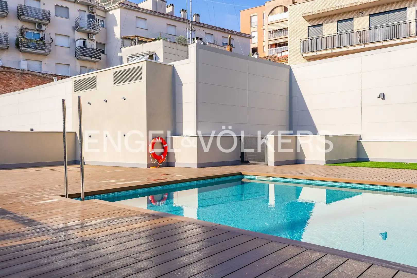 Piscina de Planta baja de alquiler en Sabadell con Aire acondicionado, Calefacción y Terraza