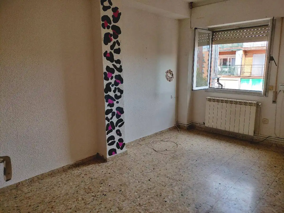 Piso con ascensor en venta en Barrio Venecia - Nueva Alcalá, imagen 6