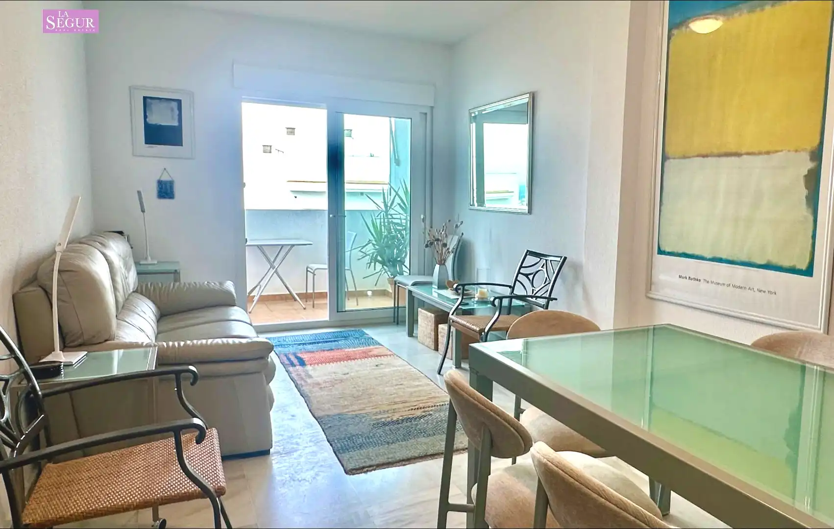 Sala d'estar de Pis en venda en Conil de la Frontera amb Terrassa i Moblat