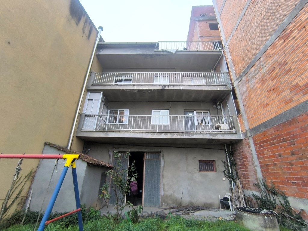 Vista exterior de Edificio en venta en Monforte de Lemos