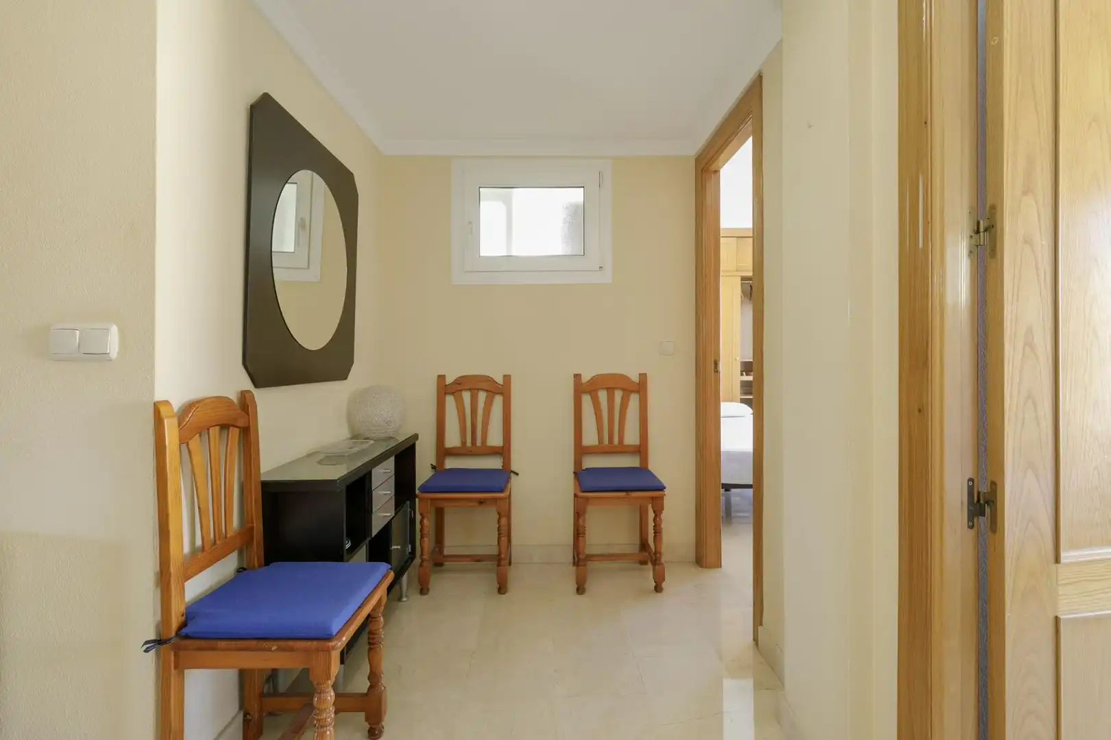 Piso en venta en Granada con Calefacción, Balcón y Piscina comunitaria