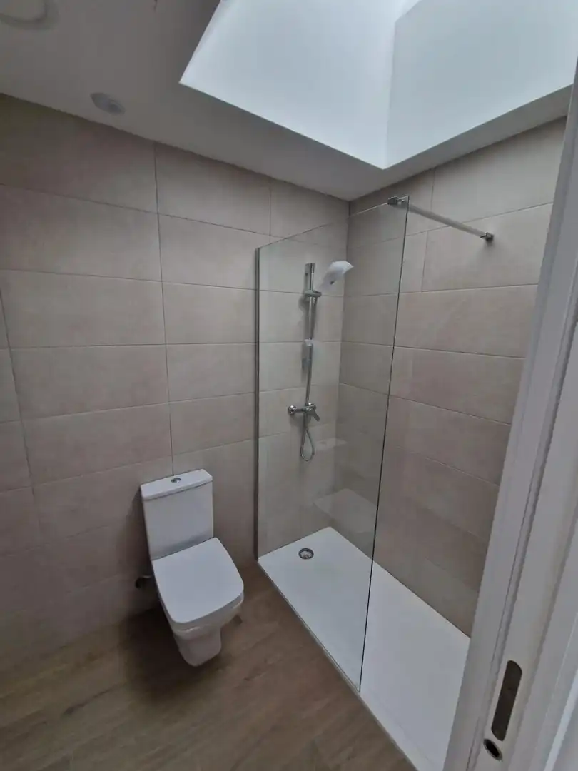 Badezimmer von Maisonette zur Miete in Brunete mit Heizung und Abstellraum