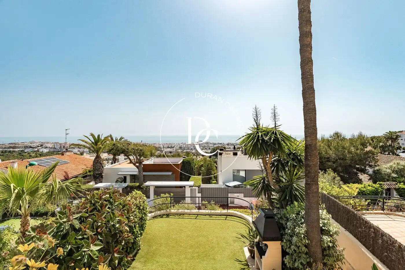 Vista exterior de Casa o chalet en venta en Sitges con Aire acondicionado, Calefacción y Jardín privado