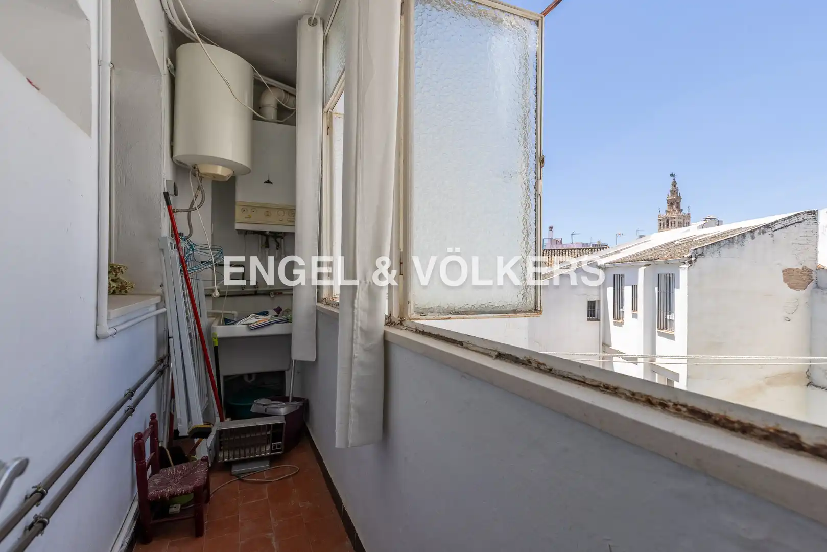 Balcony of Apartments for sale in Sevilla  with Heating and Balcony