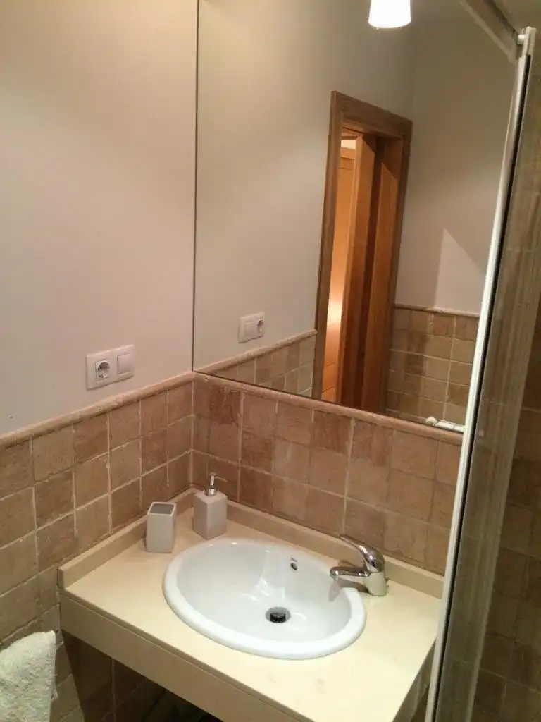 Baño de Piso de alquiler en Ferrol con Calefacción, Amueblado y Horno
