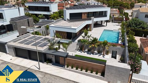 Villa con piscina privada, provincia de Alicante, Rojales, Ciudad Quesada. 5 habitaciones | 425 m² | A 7 kilómetros del mar