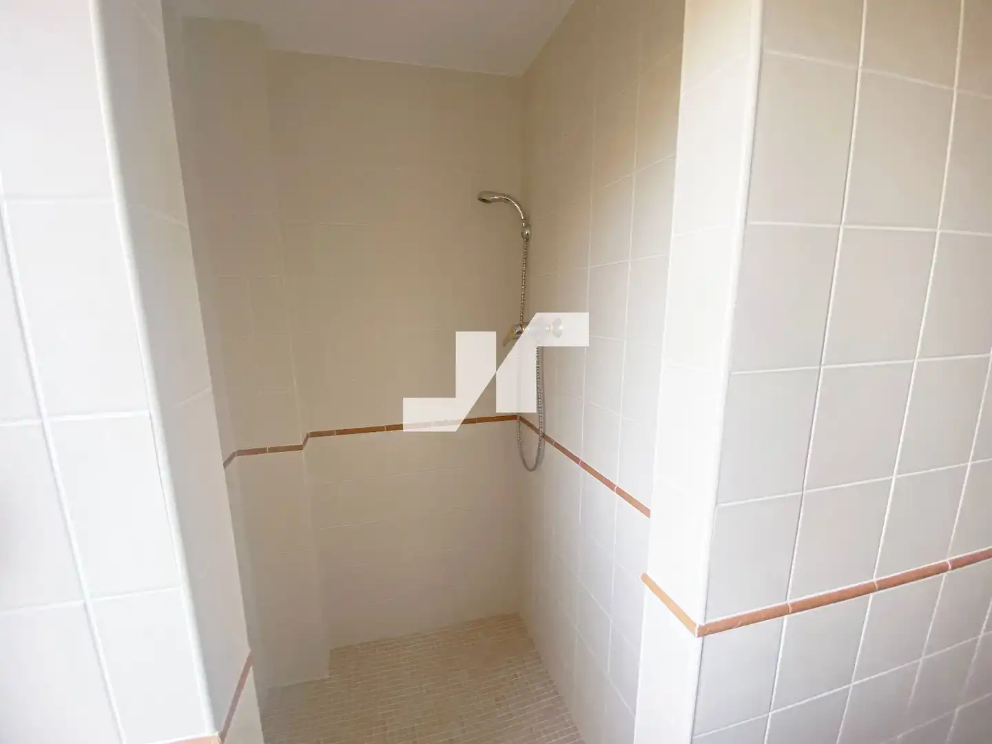 Baño de Edificio en venta en Orea