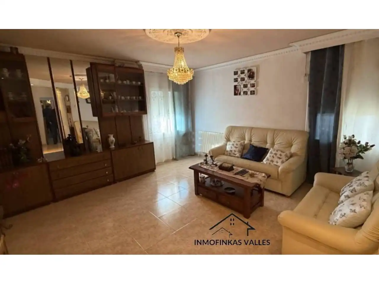 Sala de estar de Casa o chalet en venta en Lliçà de Vall con Aire acondicionado, Calefacción y Jardín privado