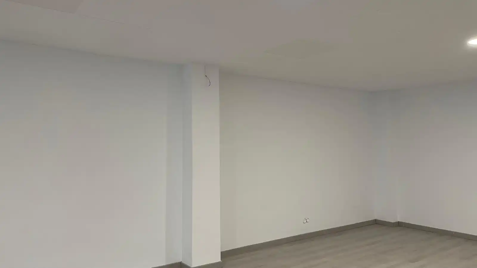 Commercial properties for rent in El Masnou  with Air Conditioner