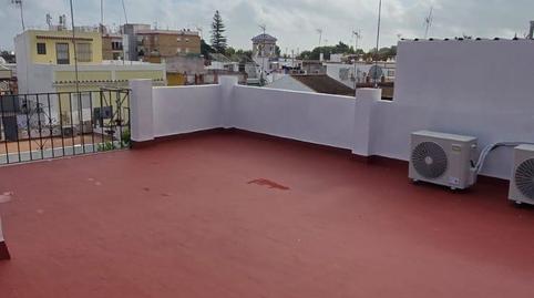 Foto 4 de Casa adosada en venda a Calle de San Sebastián, Las Almenas, Tomares