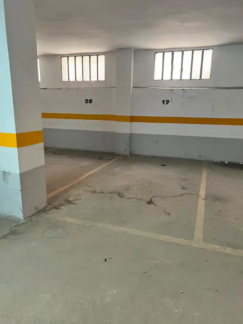 Individual for sale in Avenida Virgen del Rosario 26