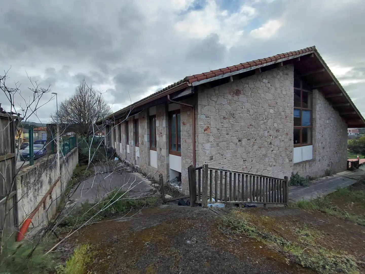 Vista exterior de Casa o xalet en venda en Arteixo amb Jardí privat