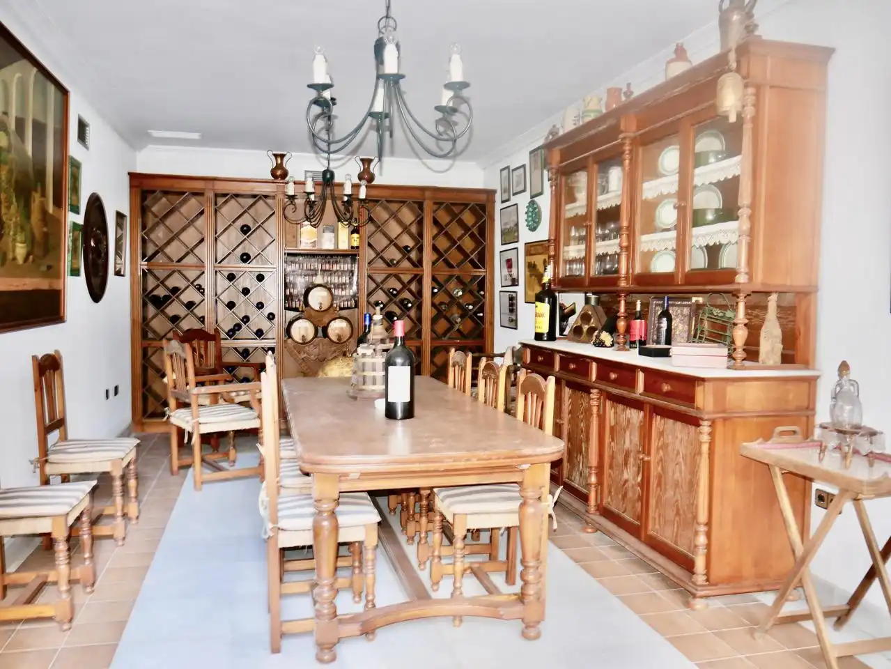 Casa o xalet en venda a Jacinto Benavente, Gines