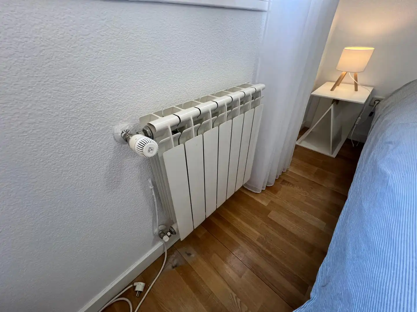 Schlafzimmer von Wohnung zur untervermieten in Madrid mit Heizung, Möbliert und Ofen