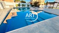 Swimming pool of House or chalet for sale in L'Eliana  with Air Conditioner, Private garden and Parquet flooring