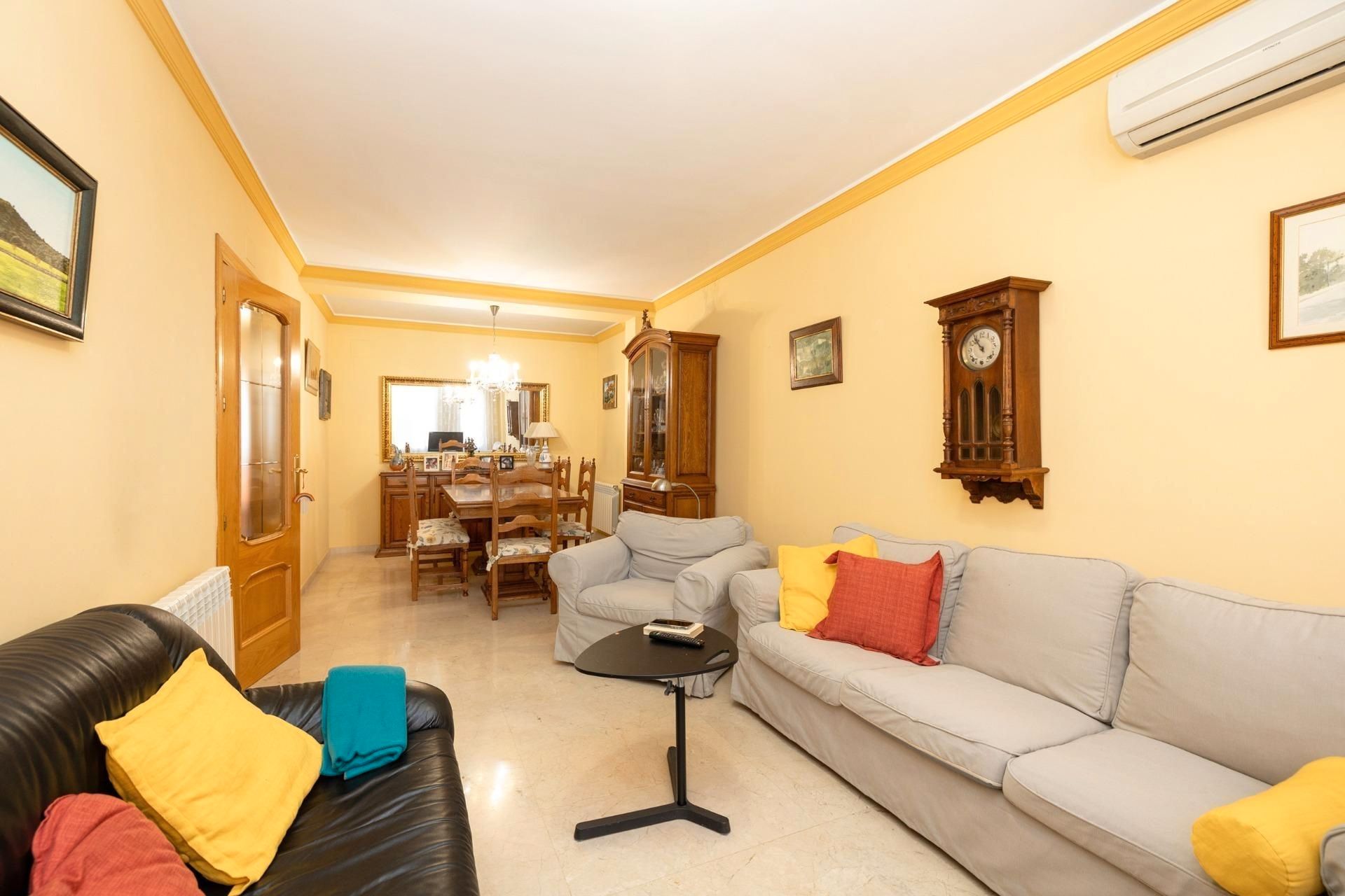 Living room of Single-family semi-detached for sale in  Granada Capital  with Heating, Terrace and Balcony