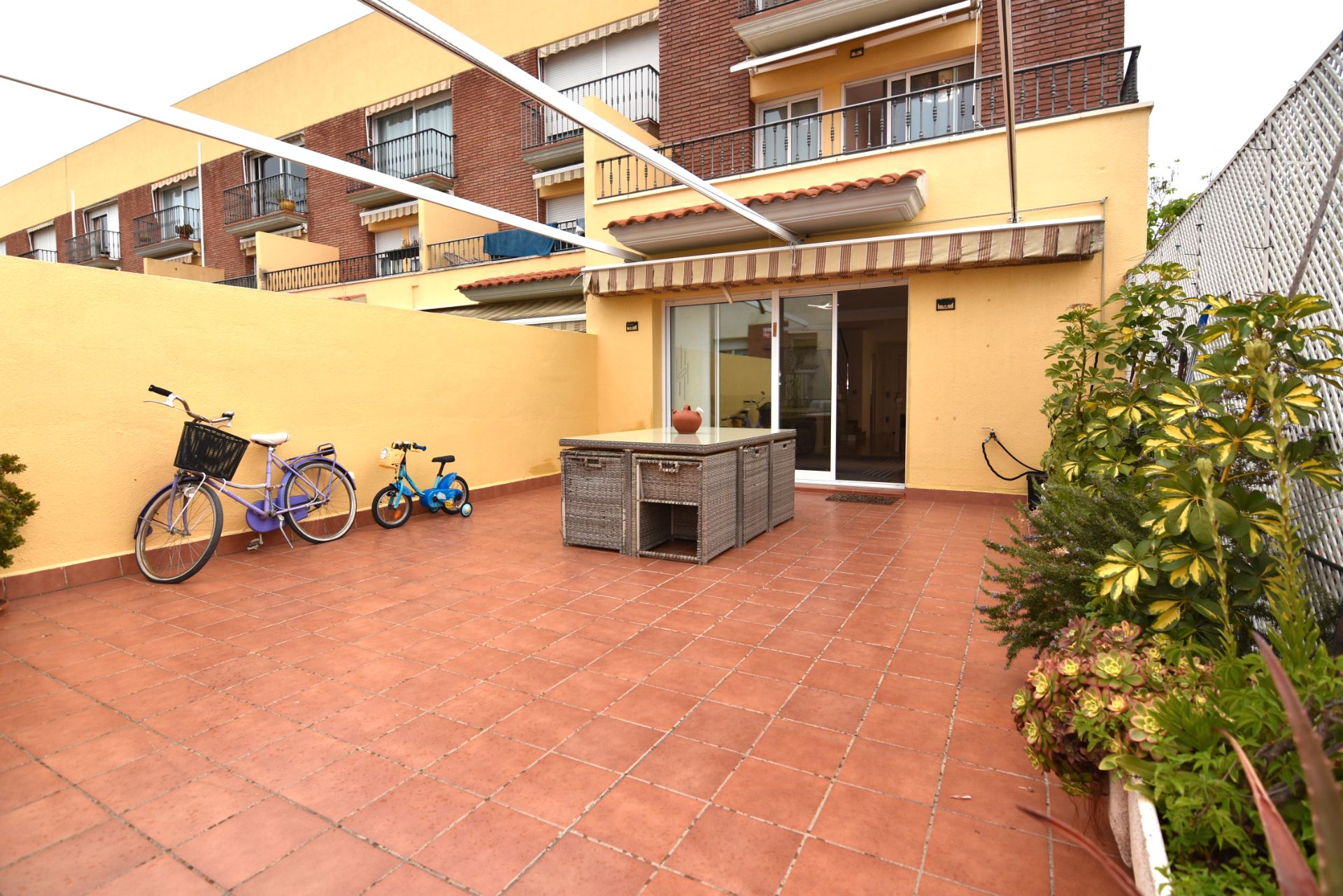 Terrace of Single-family semi-detached for sale in Pineda de Mar  with Heating, Private garden and Parquet flooring