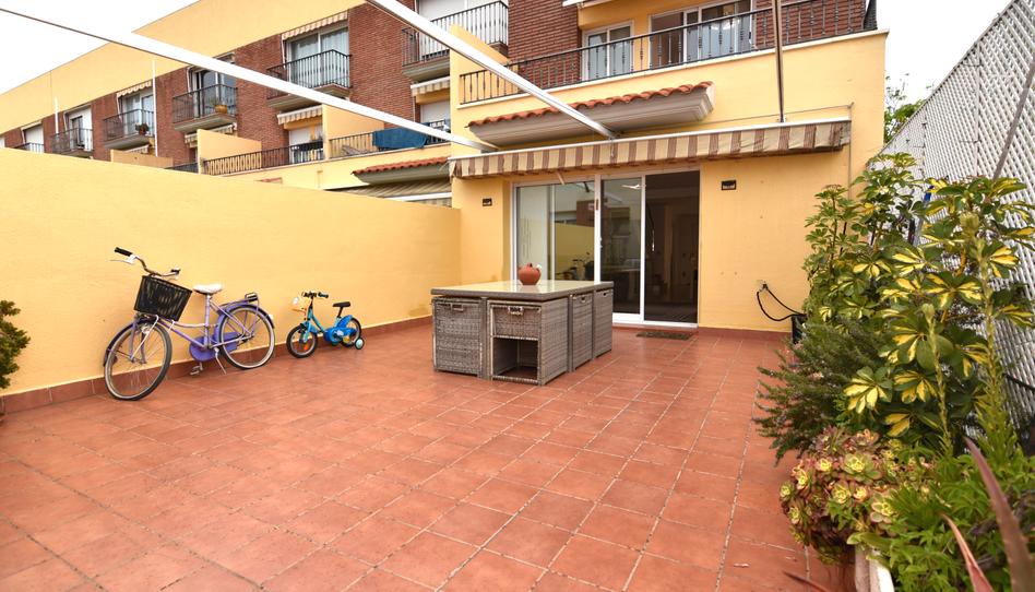 Foto 1 de Casa adosada en venda a Carrer Noguera, Can Moré - Santa Anna - Can Feliu de Merola, Barcelona