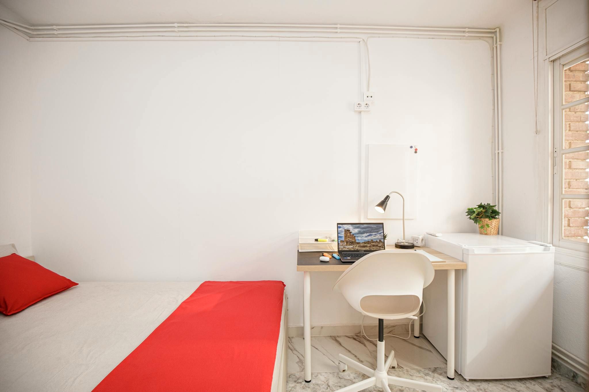 Flat to share in N/A, Puigfred