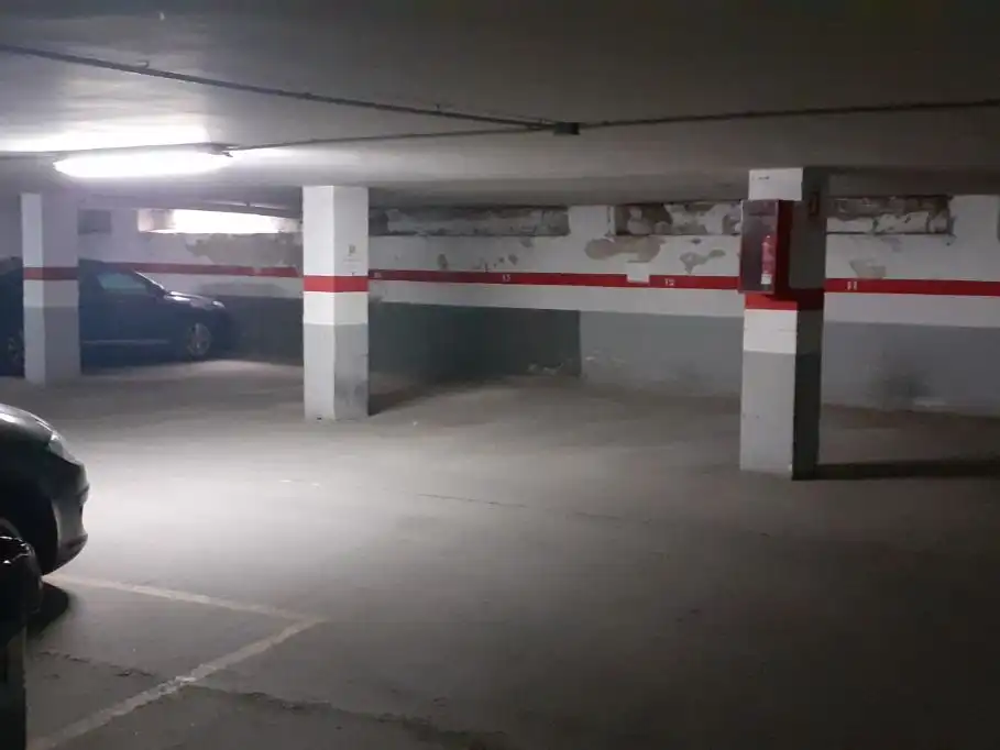 Parkplatz von Garage zur Miete in Mollerussa