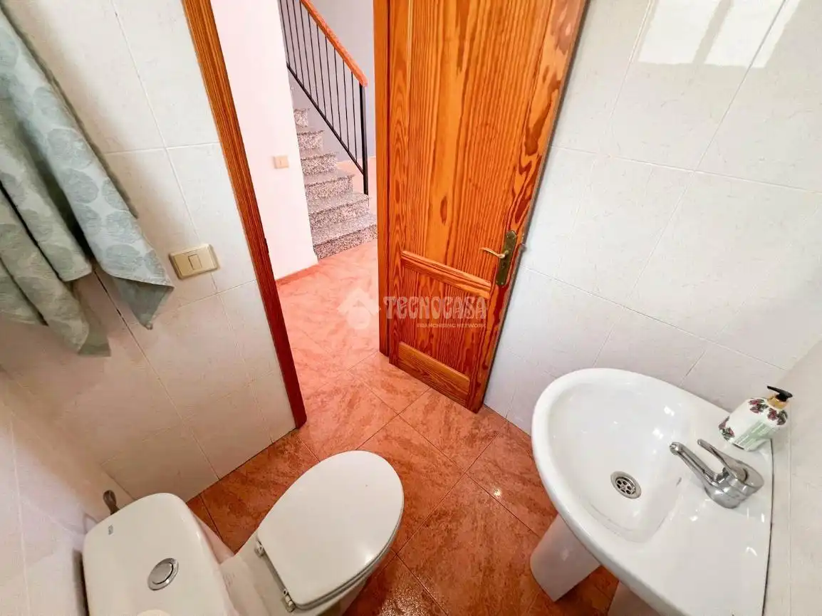 Casa aparellada en venda a Cruce de Arinaga, imagen 3