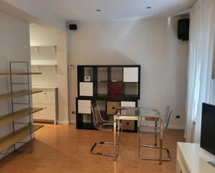 Flat to rent in  Madrid Capital  with Air Conditioner, Heating and Furnished
